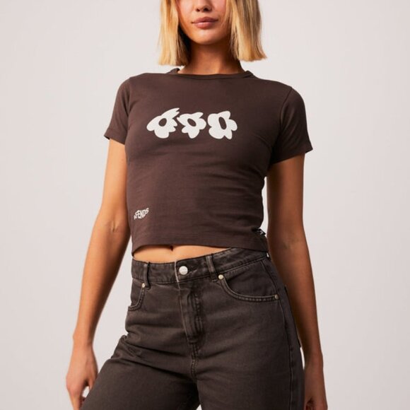Afends Tops - BNWT Afends - Alohaz - Women's Recycled Floral Brown Cropped Baby T-Shirt